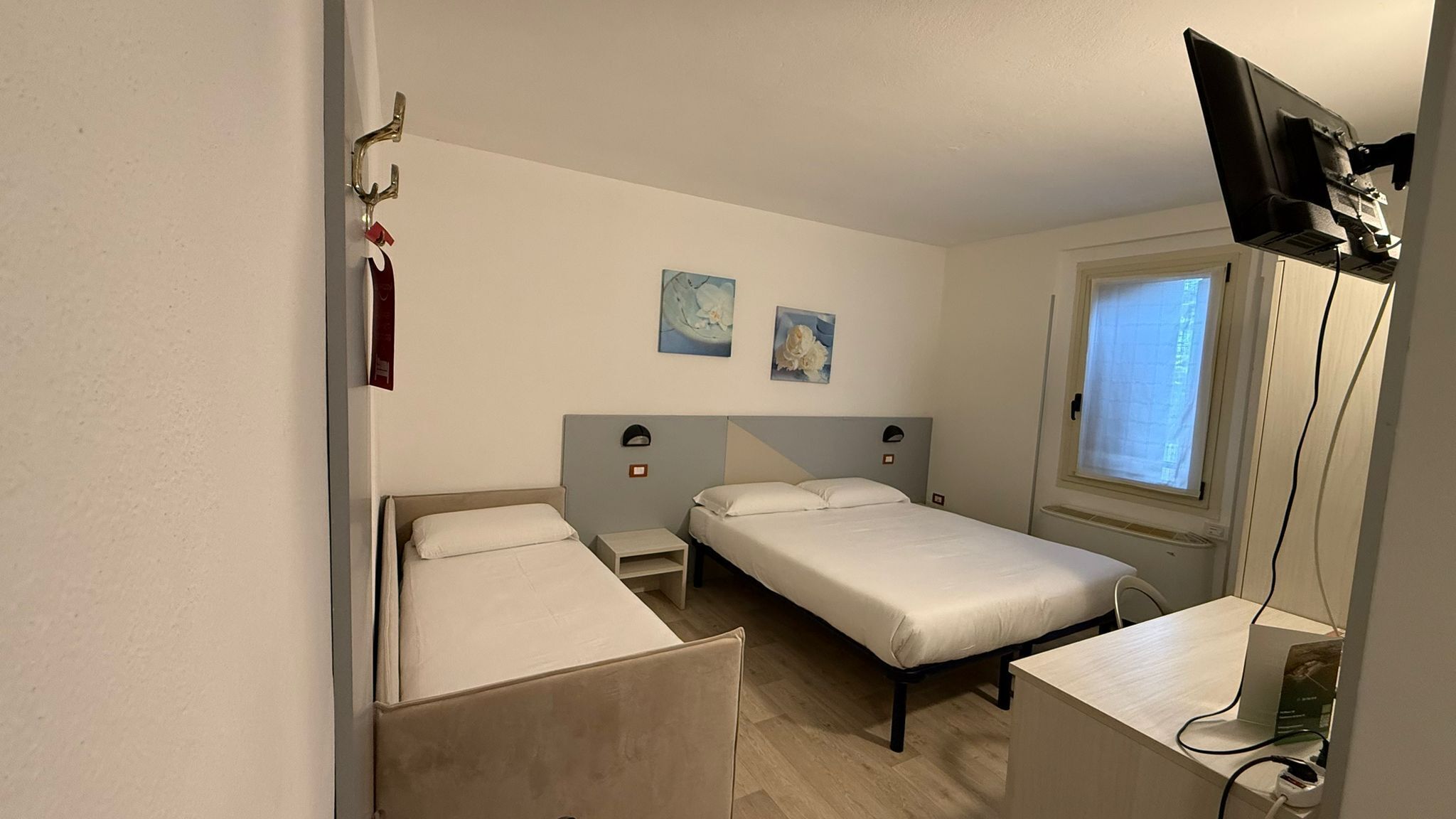 Double Room (dependance, no lift) | In-room safe, desk, free WiFi