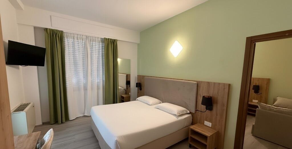 Coffres-forts dans les chambres, bureau, Wi-Fi gratuit