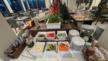 Tägliches inbegriffenes Frühstücksbuffet