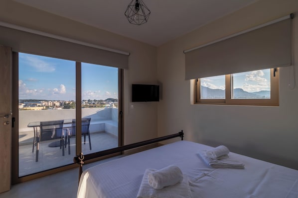 2 chambres, fer et planche à repasser, lit parapluie, Wi-Fi gratuit