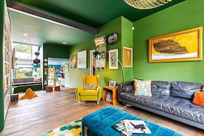 Exterior - Clapton Home With Stunning Garden (London)