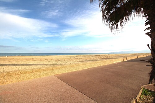 House near the sea and port