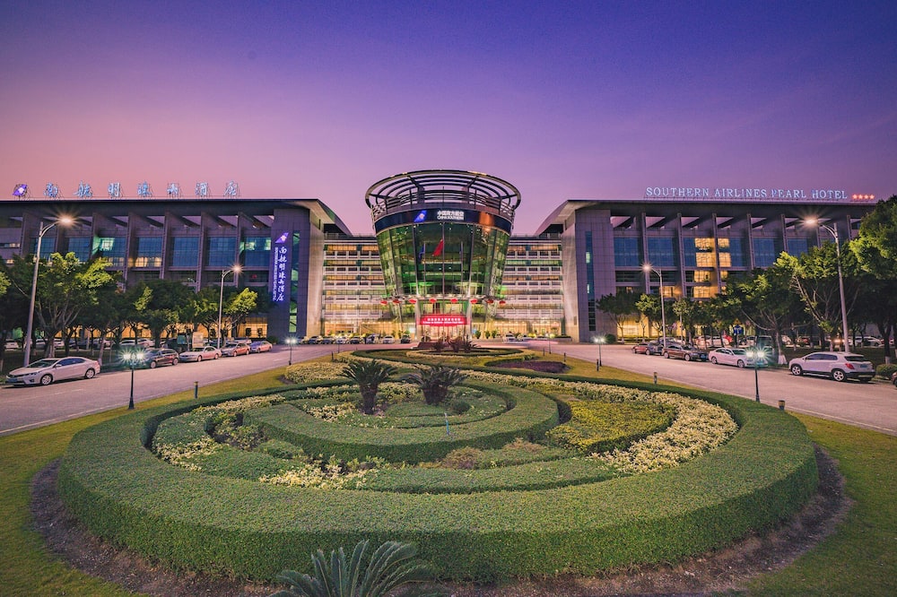 Southern Airlines Pearl Hotel
