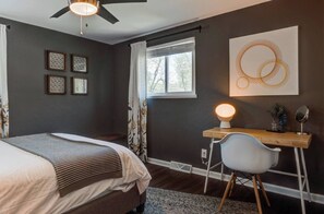 2 bedrooms, iron/ironing board, free WiFi, bed sheets - 2 Bdrm Near KU Hospital | 30 (Kansas City)
