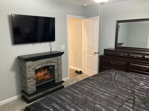 3 bedrooms, iron/ironing board, WiFi - Noel , Relax , Quit (Smyrna)