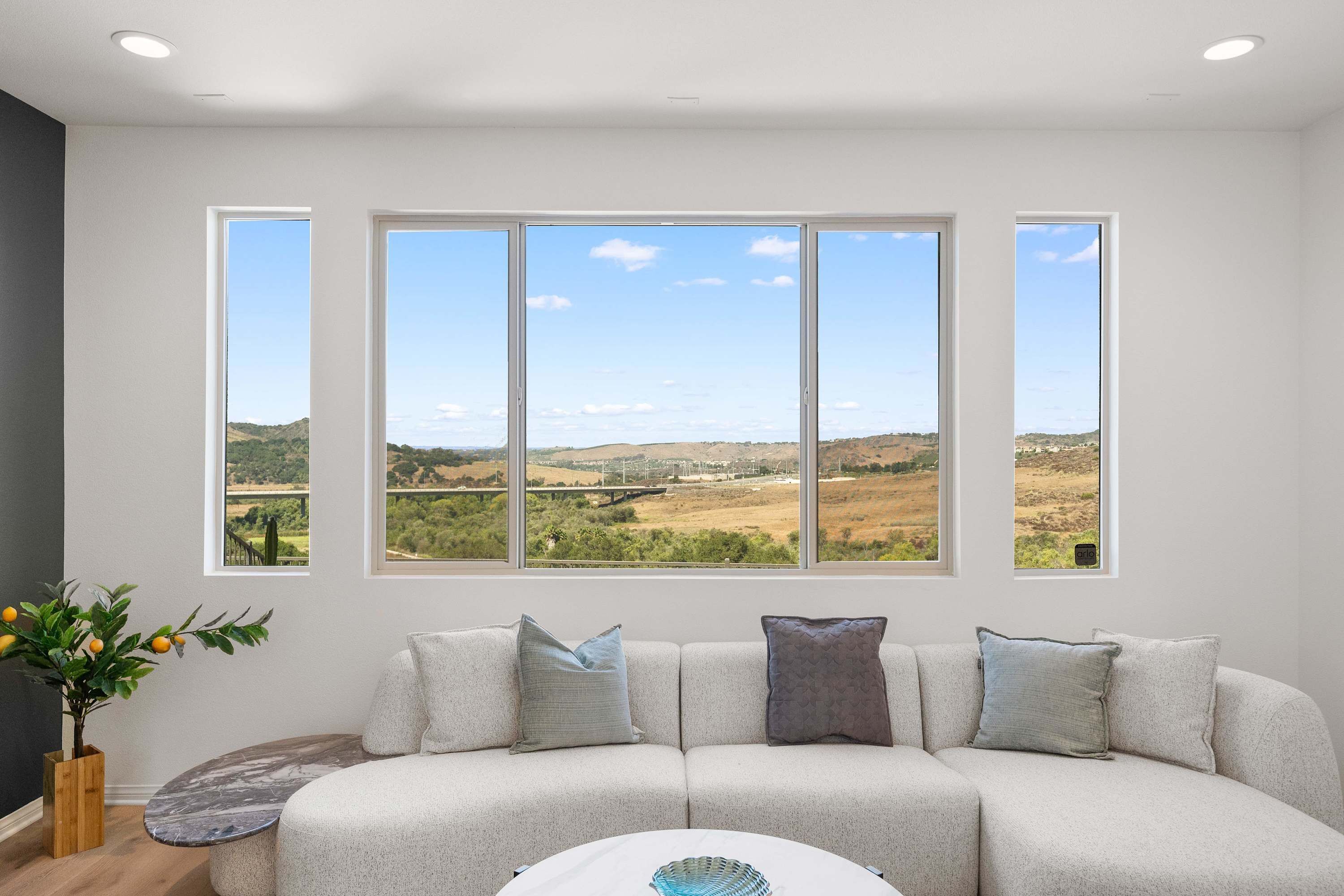 Talo (5 Bedrooms) | Näkymä vuoristoon