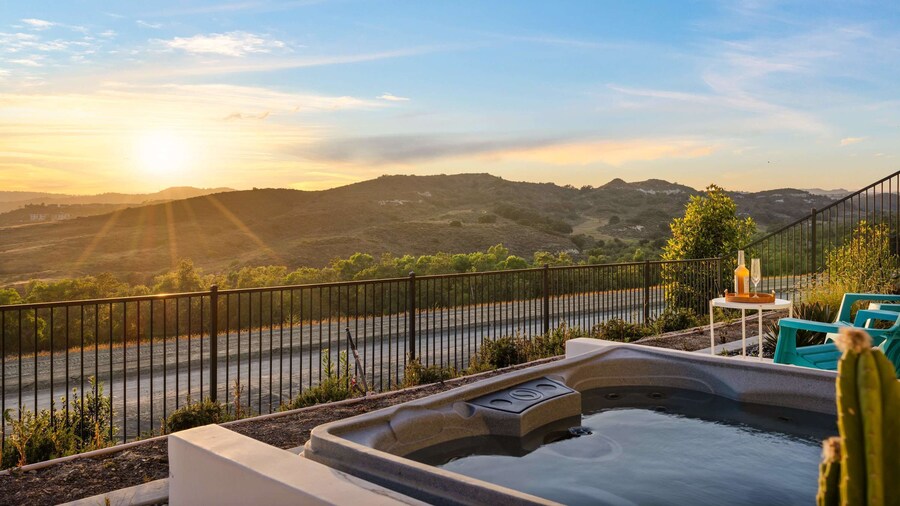 @ Marbella Lane - Curated 5BR in Upscale RMV Haven