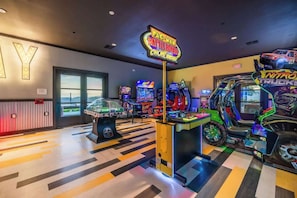 Spielezimmer