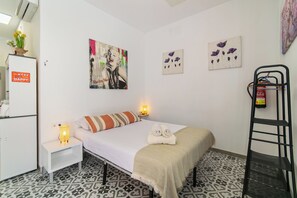 1 bedroom, iron/ironing board, free WiFi, wheelchair access