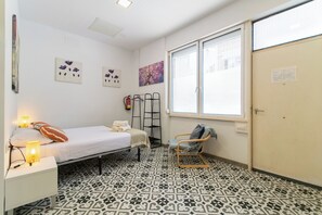 1 bedroom, iron/ironing board, free WiFi, wheelchair access