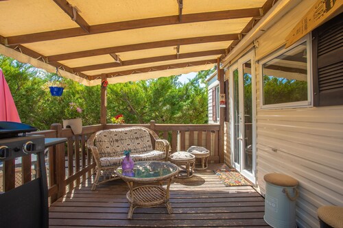 Mobile Home 'Cocoon' with Lake View, Shared Pool and Air Conditioning