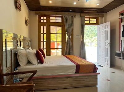 ROCK MOUNTAIN HOMESTAY