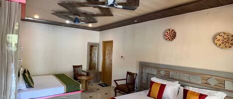 Familien-Doppel- oder -Zweibettzimmer | Kostenloses WLAN