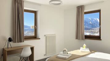 1 dormitorio, escritorio, tabla de planchar con plancha y wifi gratis