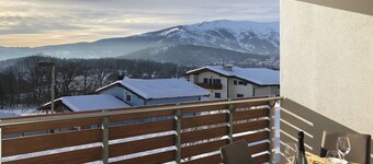 004 - 6 PAX – TERRACE