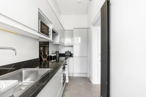 Microwave, oven