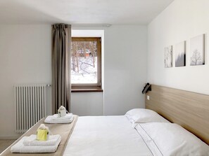 1 bedroom, desk, iron/ironing board, free WiFi - 101 - 4 PAX – BALCONY (LAVARONE)