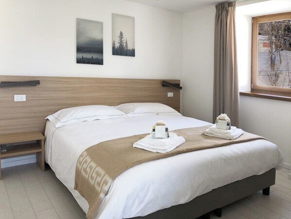 1 camera, una scrivania, ferro/asse da stiro, Wi-Fi gratuito