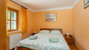 2 bedrooms, free WiFi, bed sheets