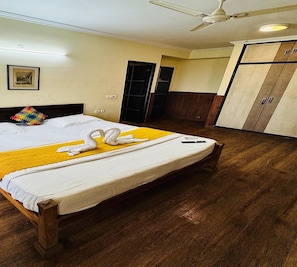 Super Deluxe Room With Balcony - Hotel Raj Villa (Jodhpur)