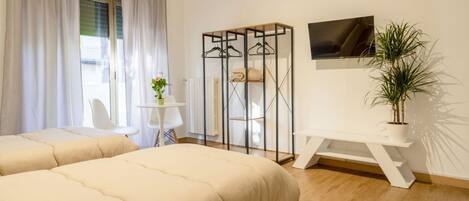 2 bedrooms