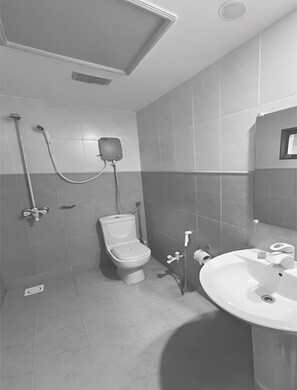 Standard Room | Bathroom