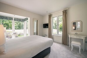 4 bedrooms