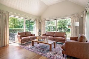 4 bedrooms