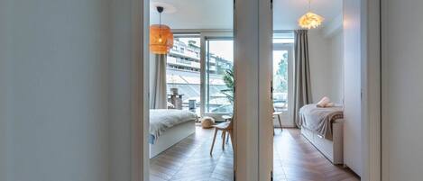 2 bedrooms, desk, iron/ironing board, free WiFi