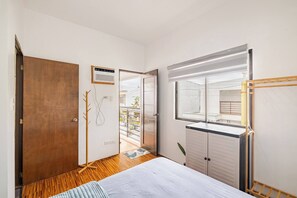 House, 3 Bedrooms, Balcony, Garden View