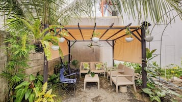 Hus, 3 soverom, balkong, hageutsikt | Terrasse/patio