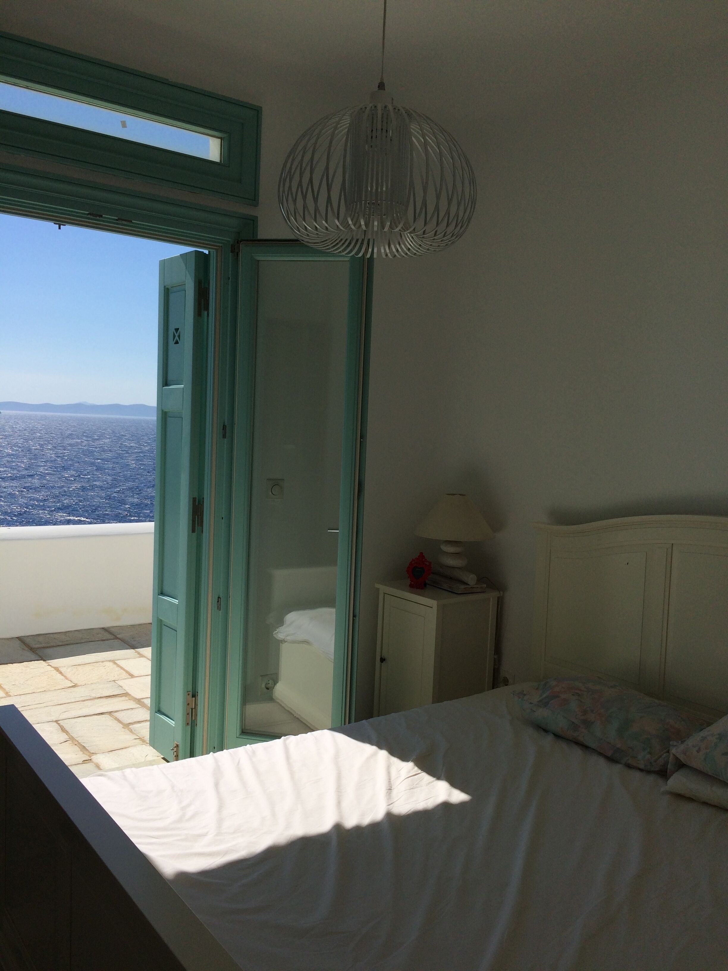 3 bedrooms, in-room safe, iron/ironing board, free WiFi