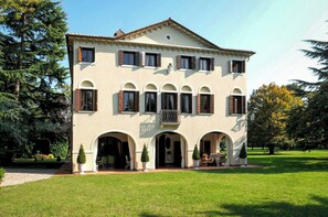 Front of property - Villa Zane (Treviso)