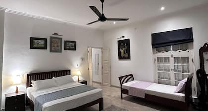 A unique 3-bedroom private retreat nestled in the heart of Colombo!