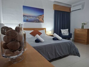 3 habitaciones, tabla de planchar con plancha y wifi