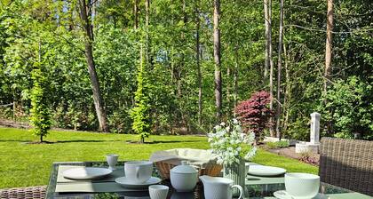 Lychenseevilla mit Seeblick, Wintergarten, Kamin und Sauna