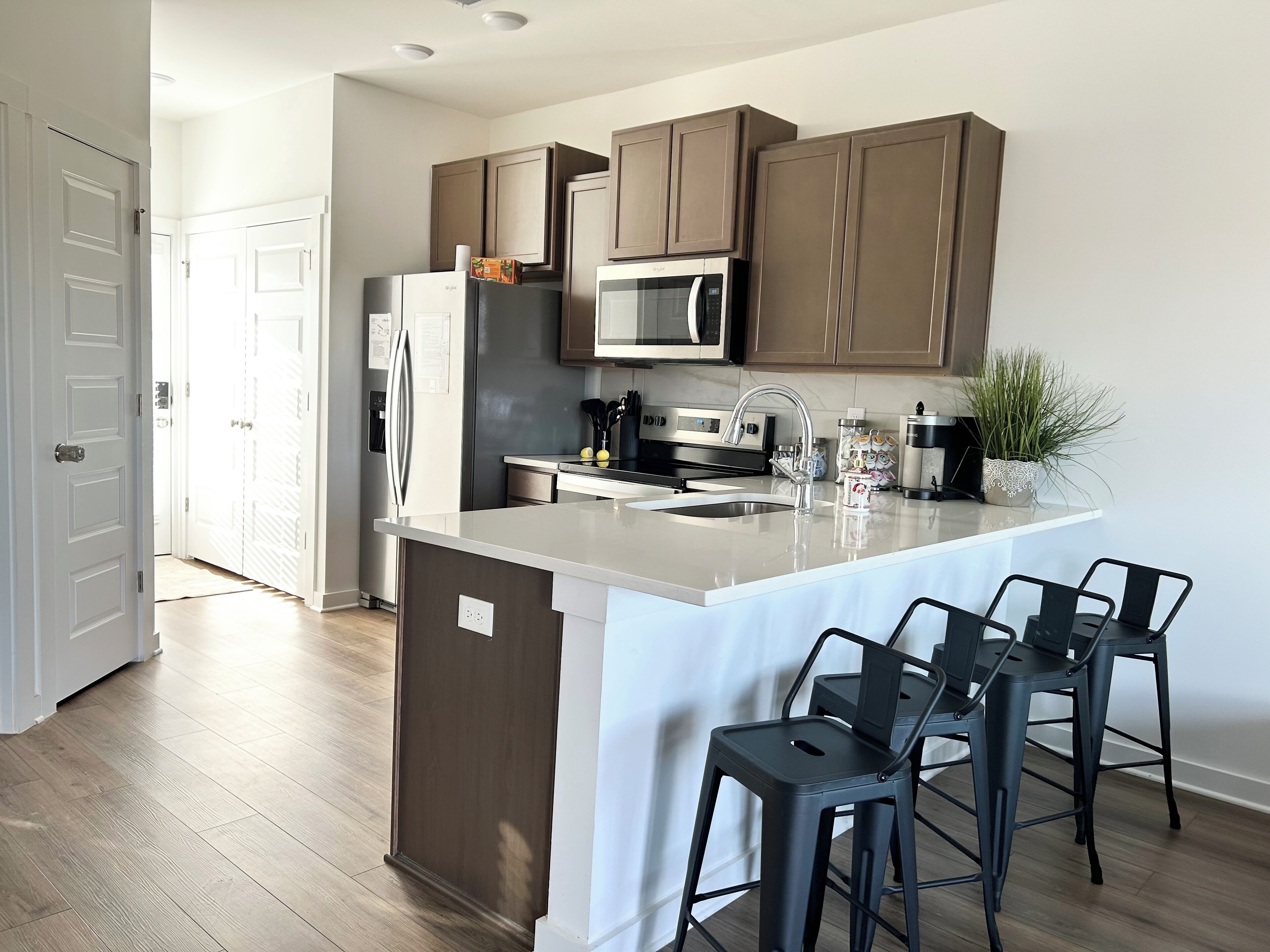 Microwave, oven, stovetop, dishwasher