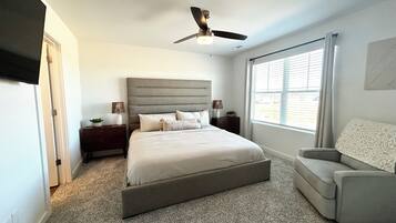 3 chambres, fer et planche Ă repasser, Wi-Fi, draps fournis