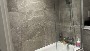 Handtücher, Toilettenpapier