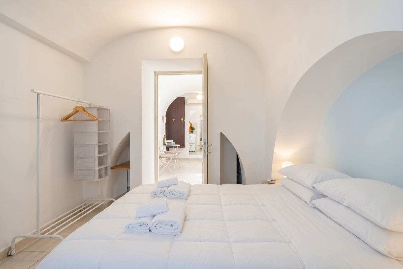 1 Schlafzimmer, Schreibtisch, Bügeleisen/Bügelbrett, Reisekinderbett