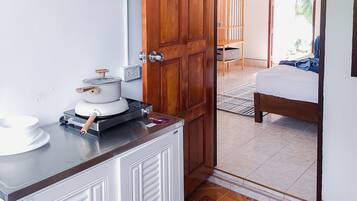 Laptop workspace, free WiFi