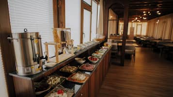 Desayuno buffet incluido todos los días