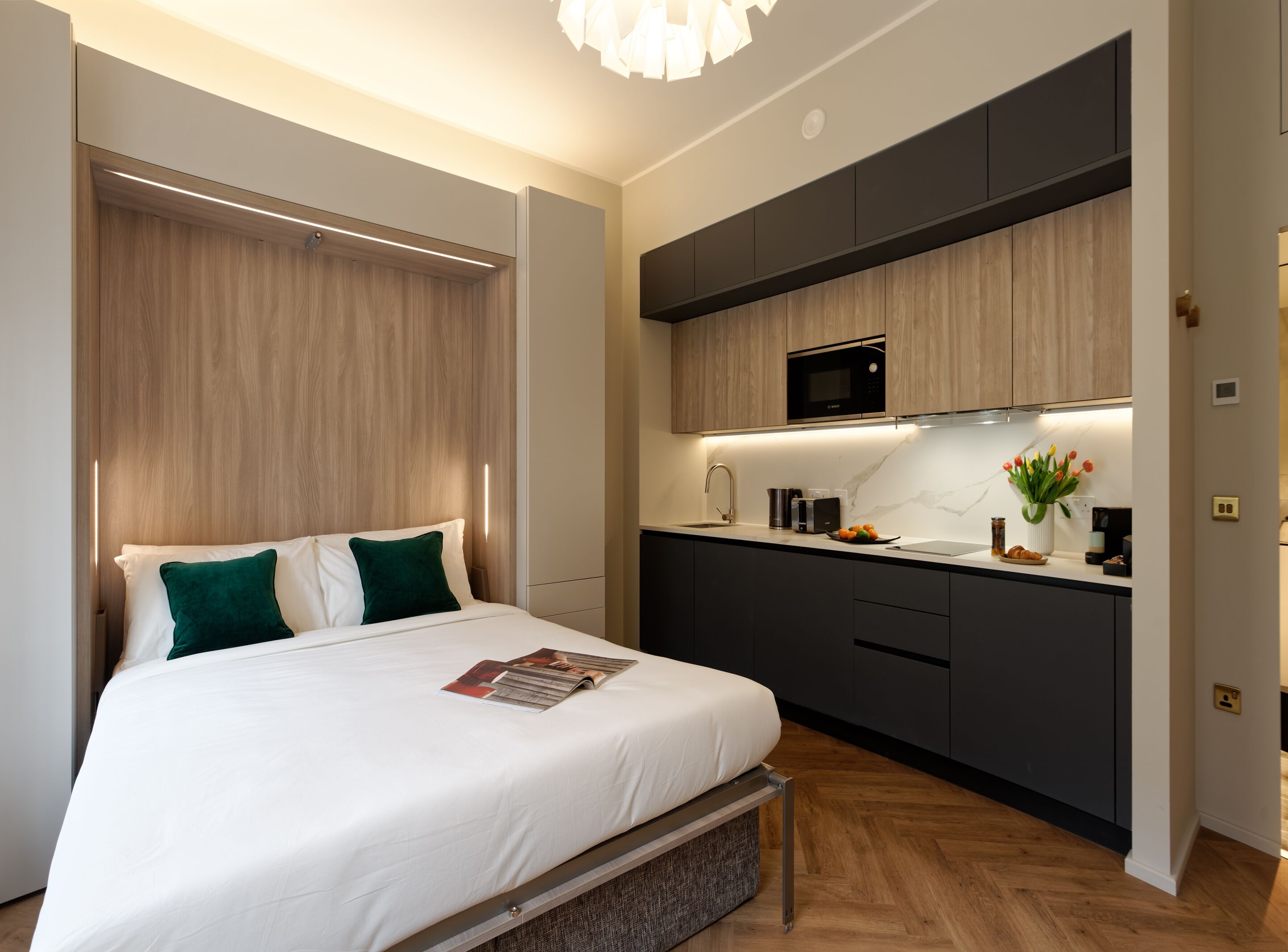 Studio Basic, ensuite | Ruang kerja ramah laptop, setrika/meja setrika, dan Wi-Fi gratis