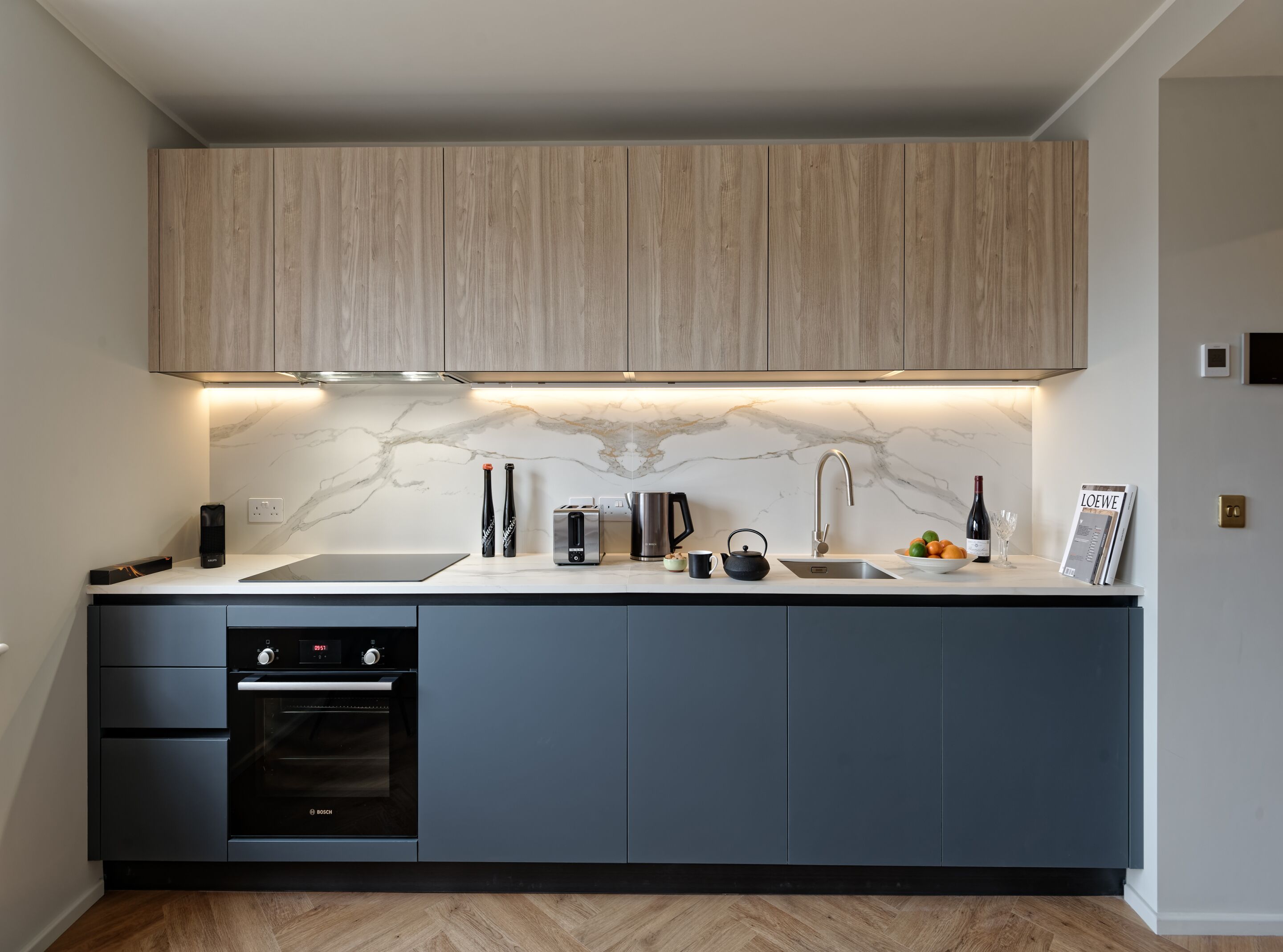 Basic Studio, Ensuite