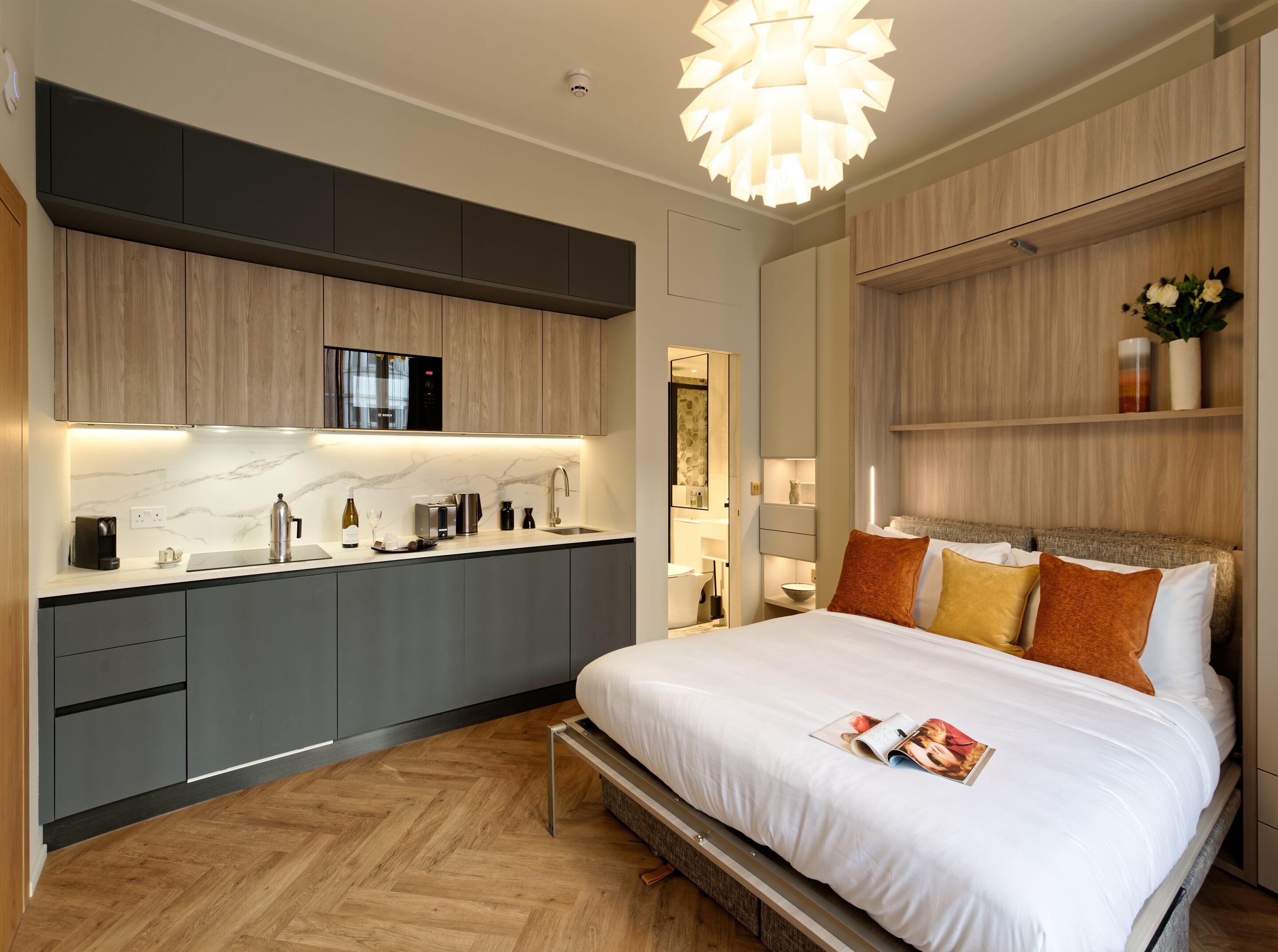 Studio Basic, ensuite | Ruang kerja ramah laptop, setrika/meja setrika, dan Wi-Fi gratis