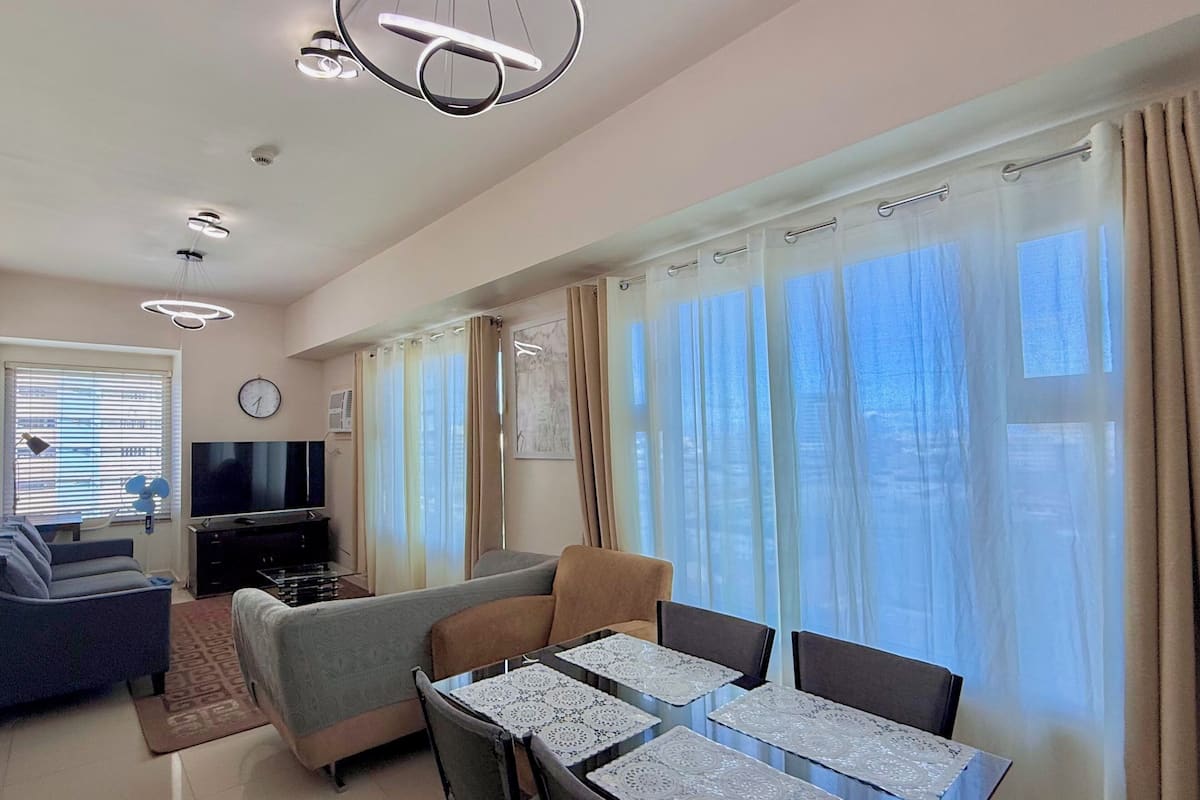 Family Condo, City View | Living area