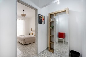 1 dormitori