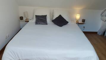 1 bedroom, iron/ironing board, travel crib, internet
