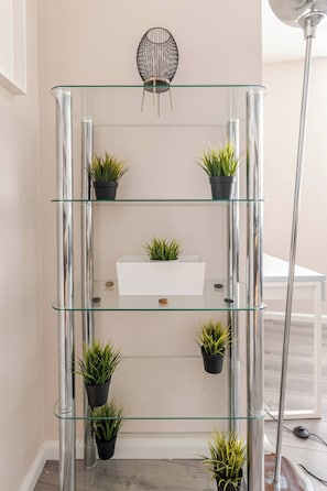 Apartment, 2 Bedrooms, City View | Interior