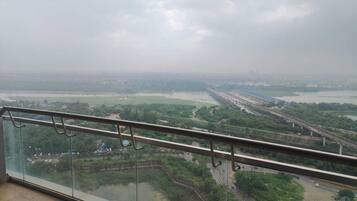 Luxury Room | Balcony